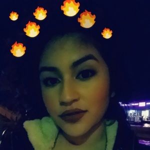 Meet your Posher, Dulce